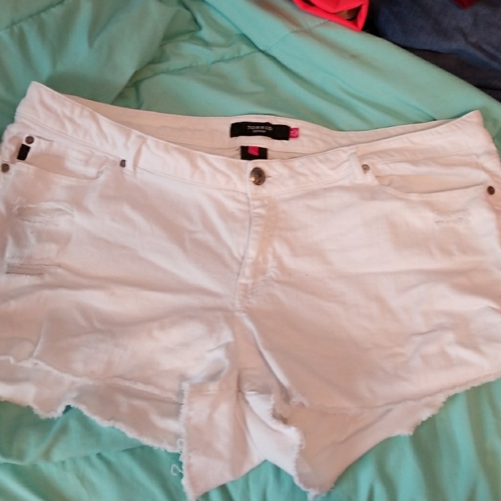 White torrid shorts